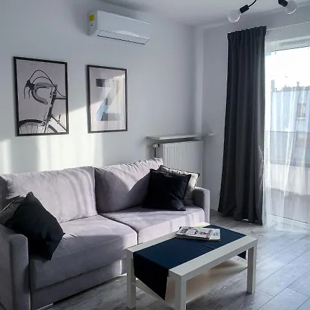Wygodny Apartament Mokotow Sluzewiec Ul Cybernetyki * Warsaw