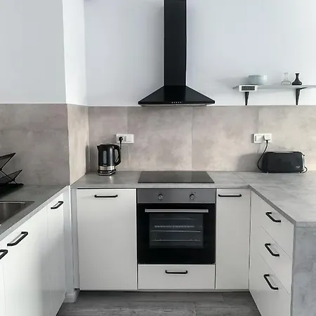 Apartment Wygodny Apartament Mokotow Sluzewiec Ul Cybernetyki *